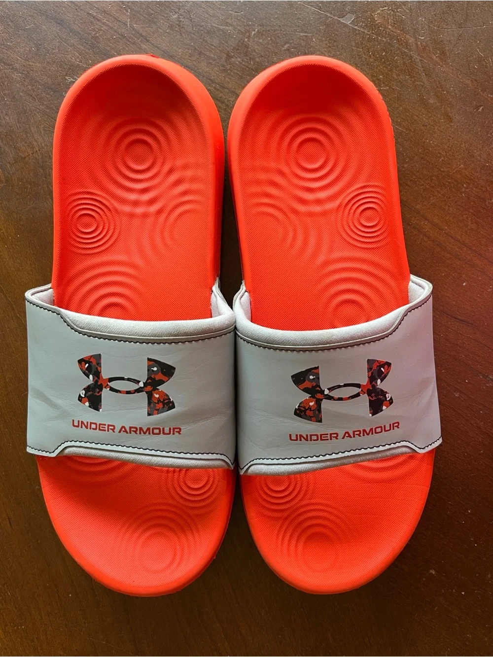 Men’s Orange & Gray Under Armour Ignite Select Slides, size 10